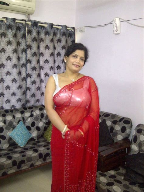 desi aunty open|Hot Desi aunty saree sex Hindi voice xxx